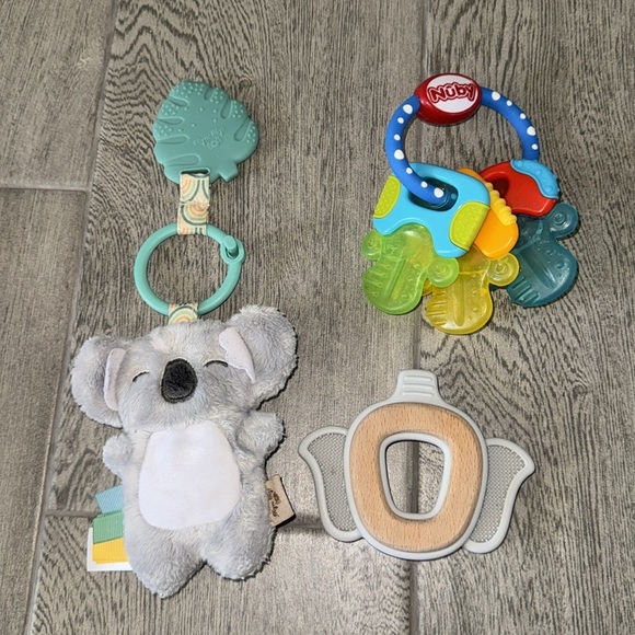 Baby teethers - Picture 2 of 5